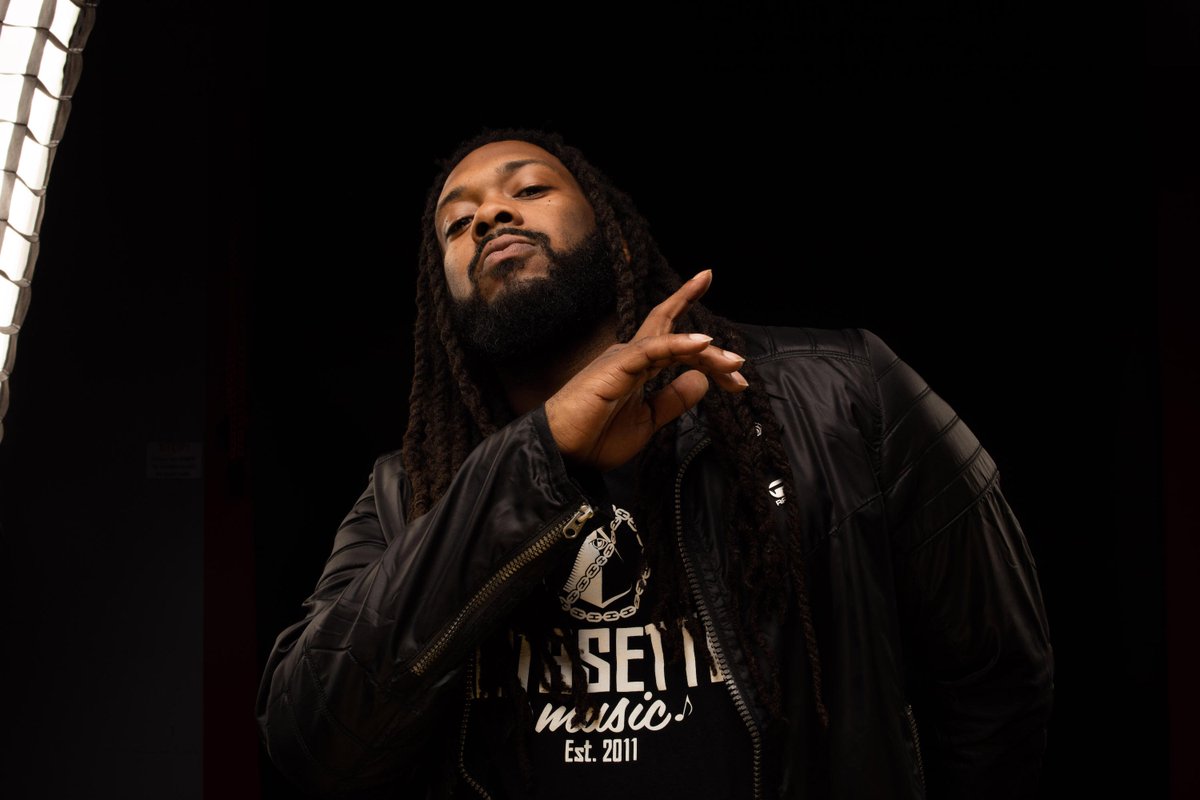 RESPECTMAG's tweet photo. RESPECT. Premiere: @GRINDPAZE Feat. #Dolomite – Bored Games -- https://t.co/Fo5Hr3MrEb https://t.co/tbIUSXiZxK