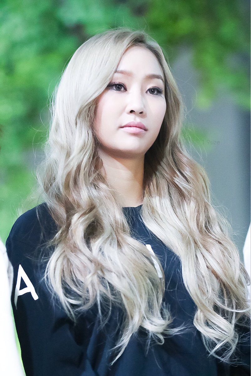 1_9size's tweet image. 휴ㅠㅠㅠㅠ아침왓나바😮
언니들잘지네고있어?ㅜㅜ 
내모든게멈춘것같아이날부터!ㅎㅎ
#솜언니잘못..찍음........