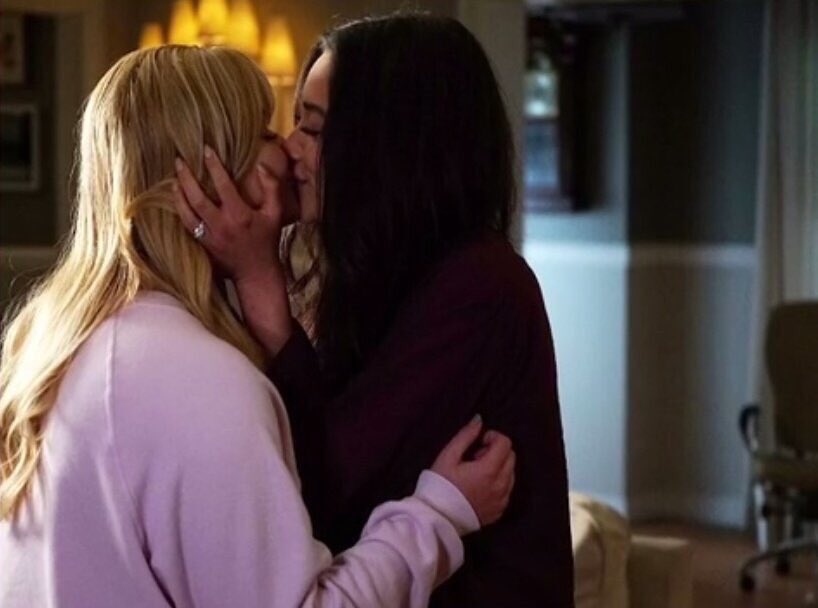 ecoironico's tweet image. Emily na Season 1 "eu a amava mais que uma amiga"

7x20 "Alison pedindo a Emily em casamento,elas tendo bebês juntas"

QUE ORGULHO DE EMISON