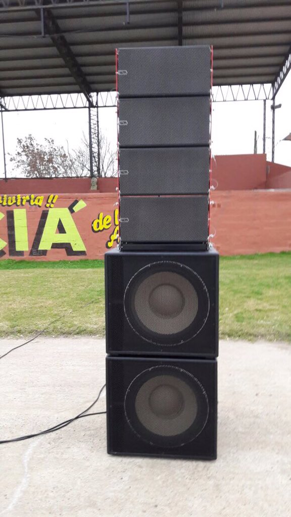 RodrigoVeit1's tweet photo. Seguimos sumando nuevo equipamiento! #SistemaArray #SonidoIntegral #VamosPorMas 🔜🔝 https://t.co/eEL8zkRy7H