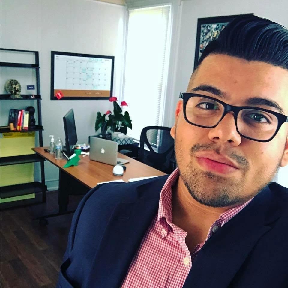 WeCedYouthMedia's tweet photo. We're so proud to celebrate this amazing young professional and leader in #Merced! https://t.co/NiByutKgSU #MercedInColor #LeadingMerced https://t.co/XVMPbESVsp