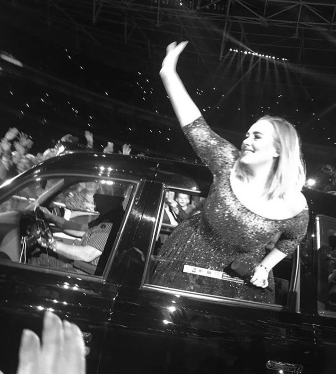 AdeleNowuk's tweet image. "I will always comeback &amp;amp; I will always write music." - Adele tonight at Wembley #AdeleFinale