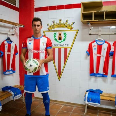 Nuestro paisano <a href="/itogolopez/">Ito Lopez Hidalgo</a> ha fichado recientemente por el <a href="/AlgecirasCF/">Algeciras CF</a>. ¡Mucha suerte en esta nueva etapa crack! 😉