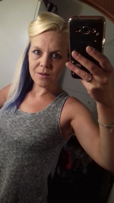 See @ropemichael My hairs still very blonde, just blue underneath 😄 https://t.co/qBgDQ8B7aV<a class="tags" target="_blank" title="On Twitter" href="/?out=eyJ0eXAiOiJKV1QiLCJhbGciOiJIUzUxMiJ9.eyJpYXQiOjE3MjQ0MTc0MjIsImlzcyI6InR3cG9ybnN0YXJzLmNvbSIsIm5iZiI6MTcyNDQxNzQyMiwiZXhwIjoxNzU1OTUzNDIyLCJyZWRpcmVjdF91cmwiOiJodHRwczovL3R3aXR0ZXIuY29tL3JvcGVtaWNoYWVsIn0.ul6ve_FgBQEBybpQPej1pCERTDR9M8FAZH-yyGyz8eGdhNcKGLyDm9UbhifzSzr_pwQMIDp3ebvu1x8QHXiIKQ">@ropemichael</a><a href="/tag/sexy"class="tags"><span>#sexy</span></a>