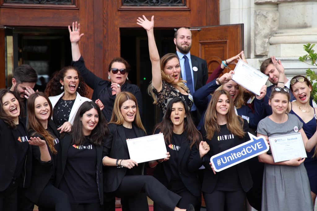 Brezel World tweet media