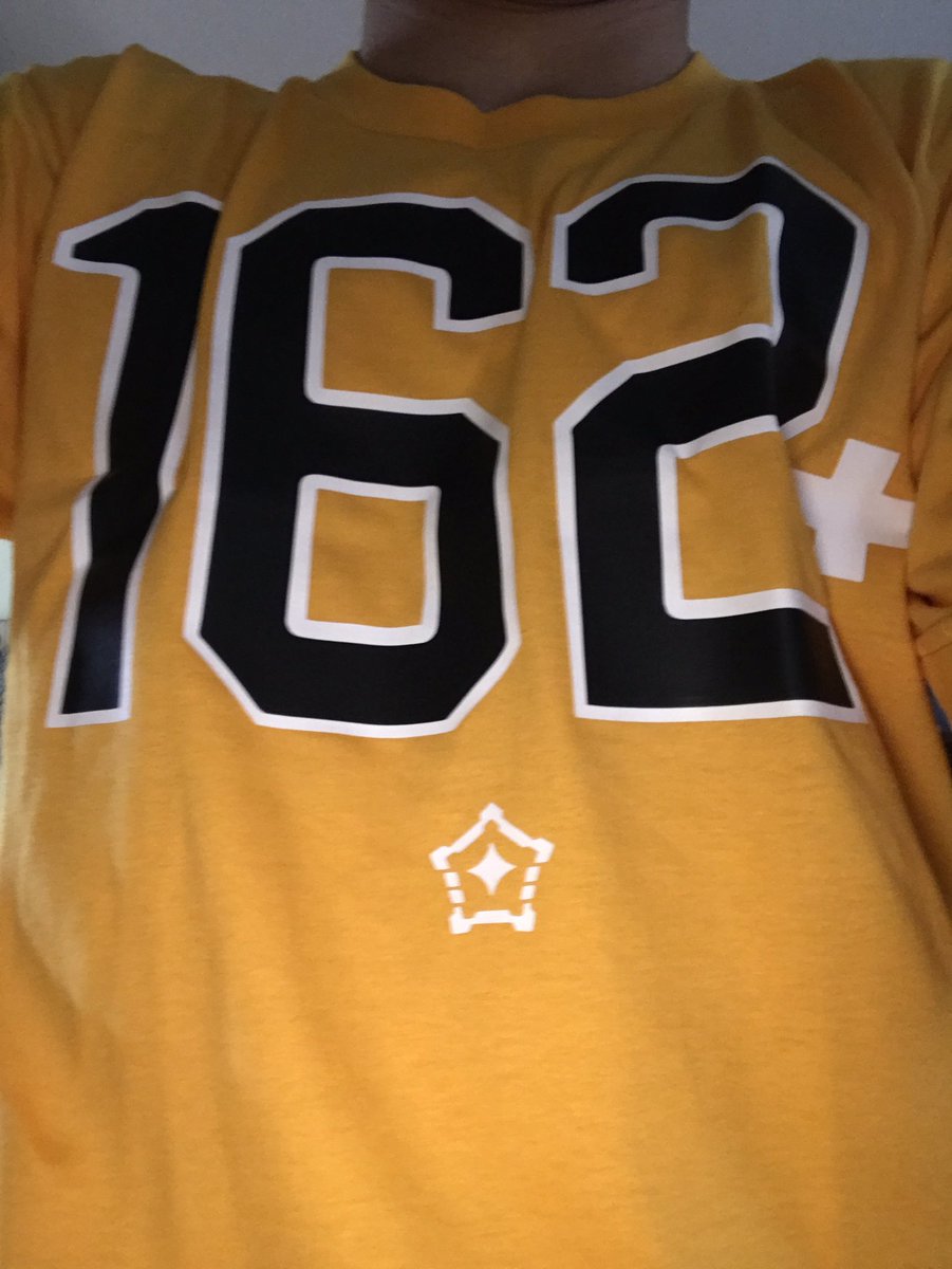 nrkastroll's tweet photo. @PGHClothingCo, thanks again for the shirt. Now all I feel like I need is a pillbox cap π€π€π€#162Plus #ShopLocal #FamaleeForever https://t.co/ue2FlxWMEM