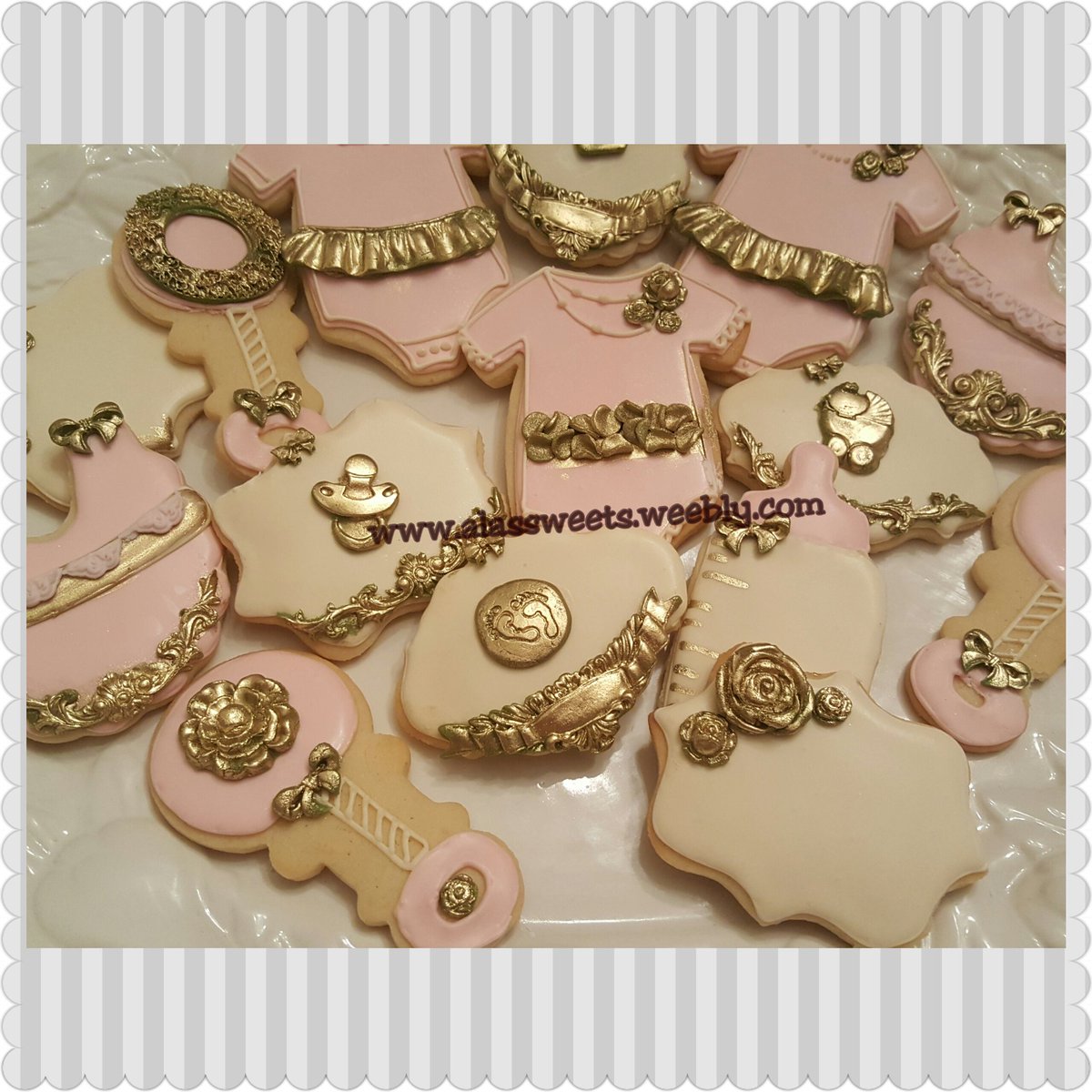 AlasSweets's tweet photo. #customcookies #fancy #goldandpink #sigarcookies https://t.co/PSdDmFM4j9