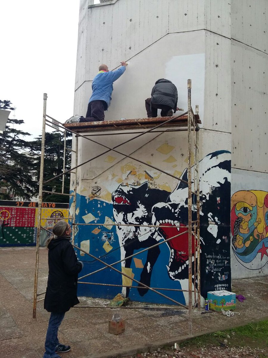 marcelodiazmdp's tweet photo. #DóndeEstáFernandoLario -  Mañana a las 11 hs la Flia, amigos y artistas desarrollarán un Mural.  Complejo Universitario  (Funes y Peña) https://t.co/k4SoHe6t4o