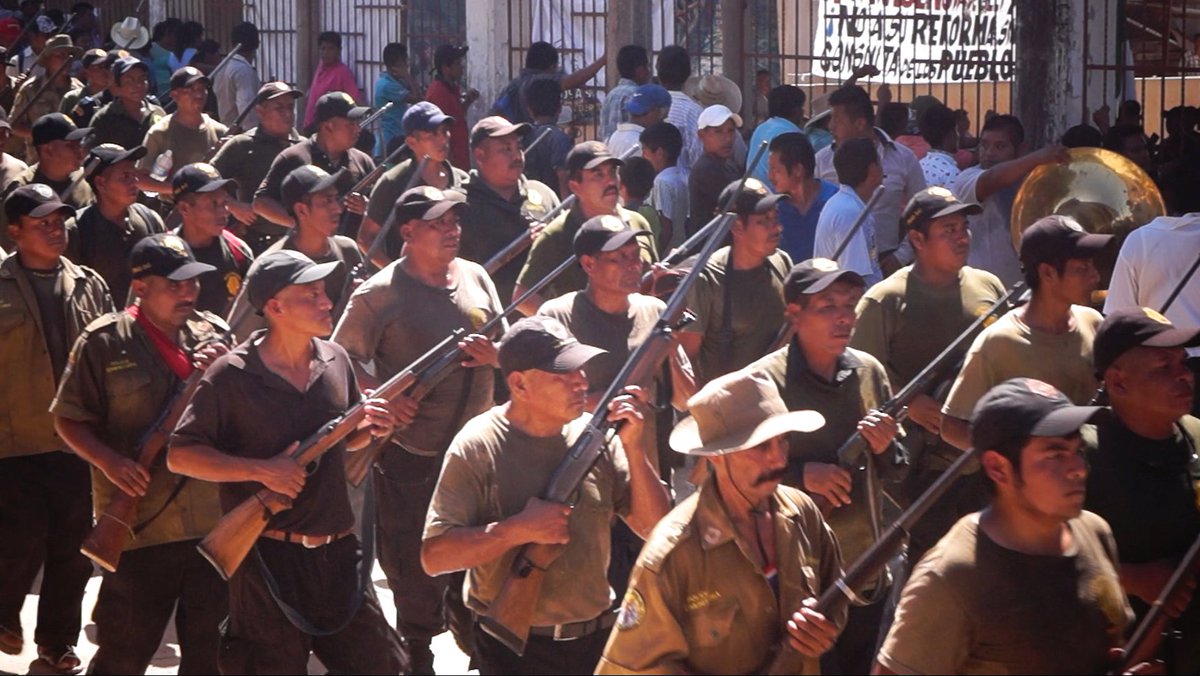 RevInt_WorldRev's tweet photo. CRAC-PC, TAKE THE ARMS AND THE DESTINY OF OUR LIFE! A popular militia in Guerrero, Méx. English subtitles in video https://t.co/DYzvEA6LMQ https://t.co/Ry2nTgmguW