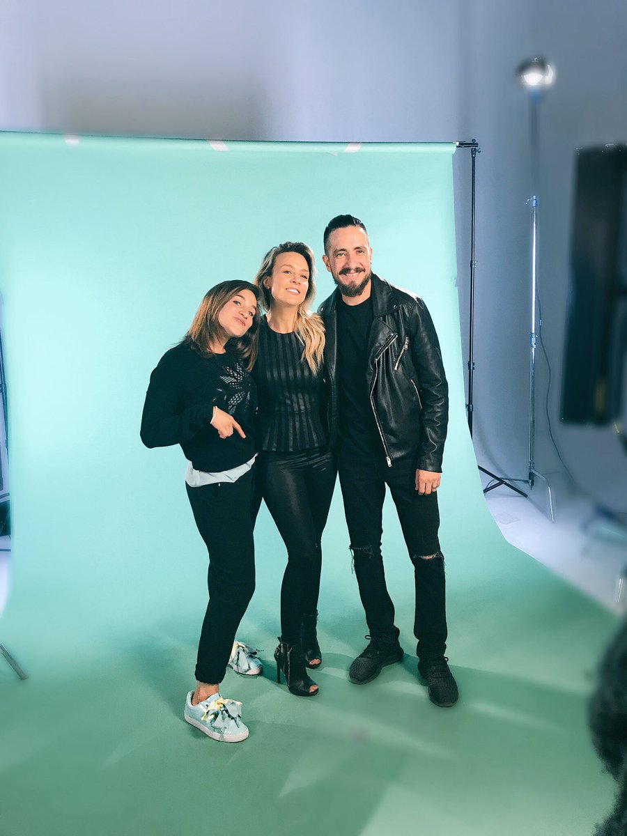 officialfey's tweet photo. Bellos y super talentosos ! 🙏🏼👏🏻
@oscarschwebel @ginniecastell https://t.co/dIFZ9KOKcp