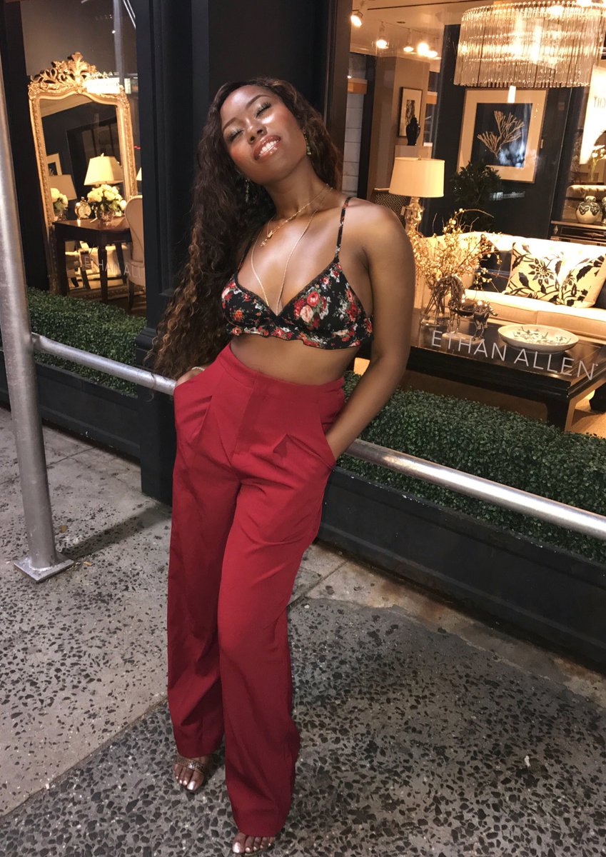 ivieani's tweet photo. "Do it look like I was left off Bad and Boujee ?" https://t.co/bA3PubKmSr