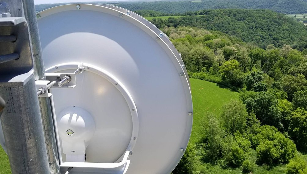 Ubiquiti's tweet photo. Maximum density, performance & ROI with #GPSSync and airMAX AC Gen 2. #WirelessWednesday #airMaxUBNT https://t.co/z6PKoKb89k https://t.co/EhB6wESSWe