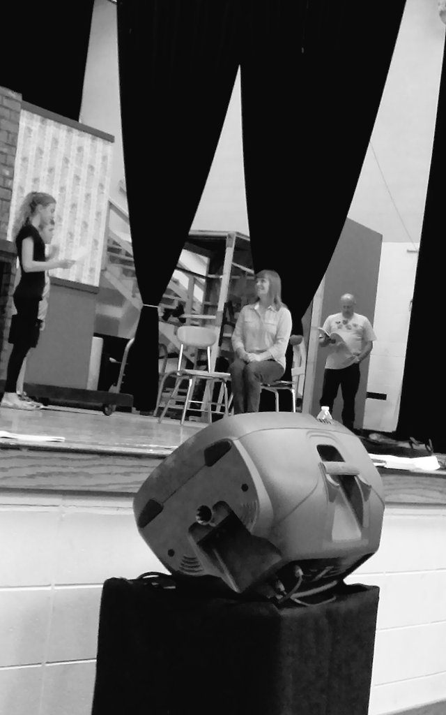 Max_PlayandSing's tweet photo. Act 1 run through
#smooththeroughedges #practicallyperfect
#backstage #sneakpeak https://t.co/zNWh3mdbED
