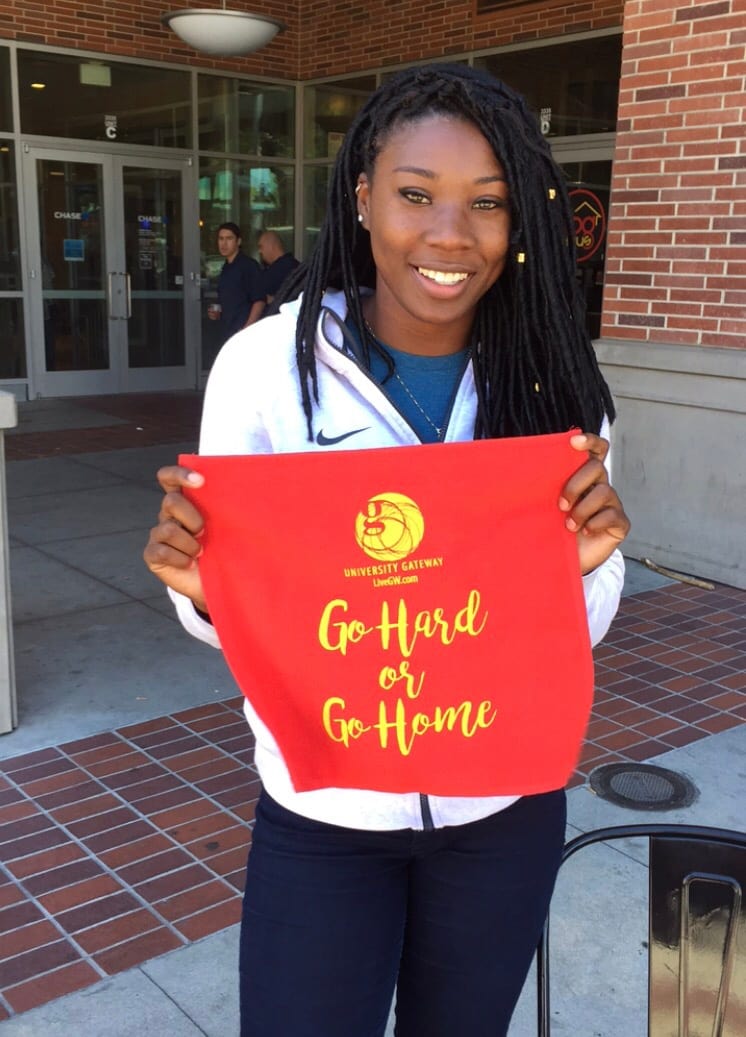 LiveUGateway's tweet photo. Be on the lookout for our towel giveaway! π #livegw #towels #GoHardOrGoHome https://t.co/lf1WsM54wX