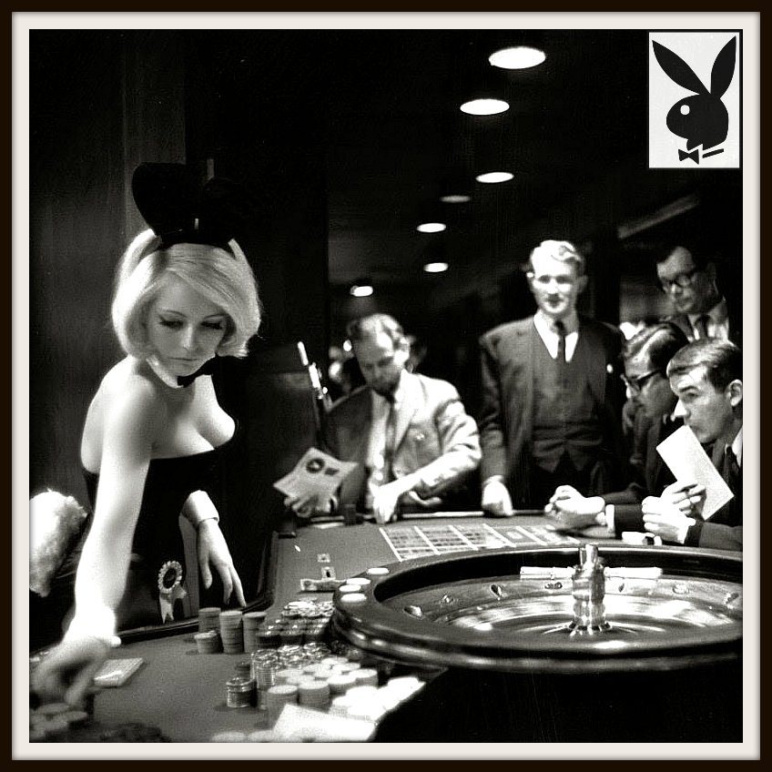 _Above_the_Fold's tweet photo. Drink Time
#PlayboyClub #London 1967 by #DavidCairns #playboy #cocktail #photography #UK #playboybunny https://t.co/nVoCjEkzNn