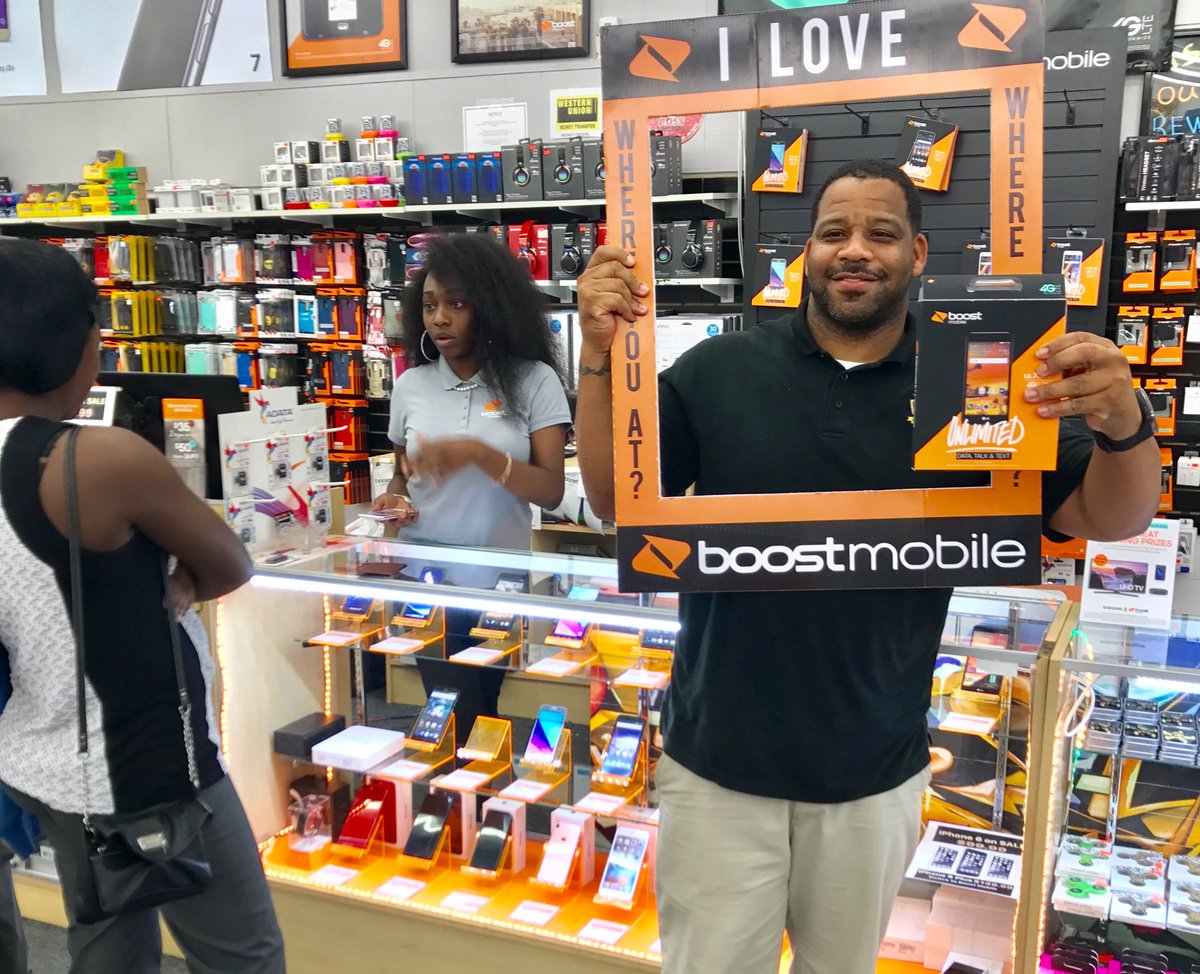 WirelessimageBG's tweet image. Got him upgraded to the x power while BeBe was closing 2 new activations one port one new. #BoostTakeOver #SwitchHappens @carloscaceresFL