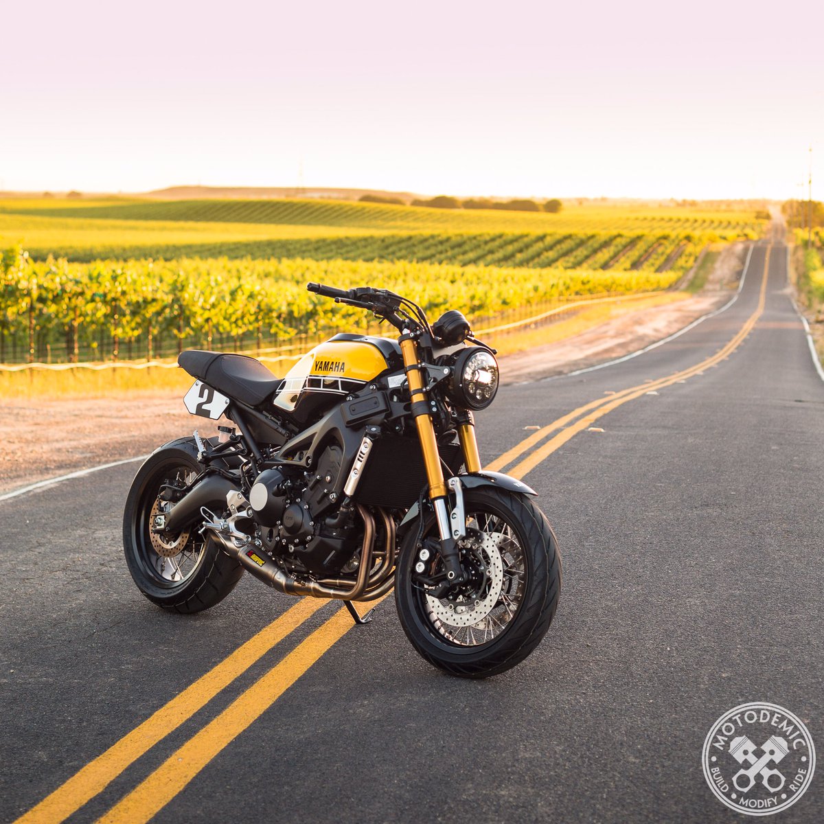 motodemic's tweet photo. Headlight Conversion + Gauge Relocation + Spoked Wheel Conversion + Number Plates = One beautiful #XSR900 👉 https://t.co/lBSqfXgI6g https://t.co/d5nBa6ceOb