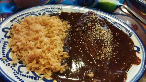 ir0ckme's tweet photo. 9. Mole: Dile a los de masterchef que te hagan un mole porque si no les queda chingón, que hacen ahí? Poblano rocks, oaxaqueño hurts. 🔝🔝🔝 https://t.co/QGHeIpnnm7