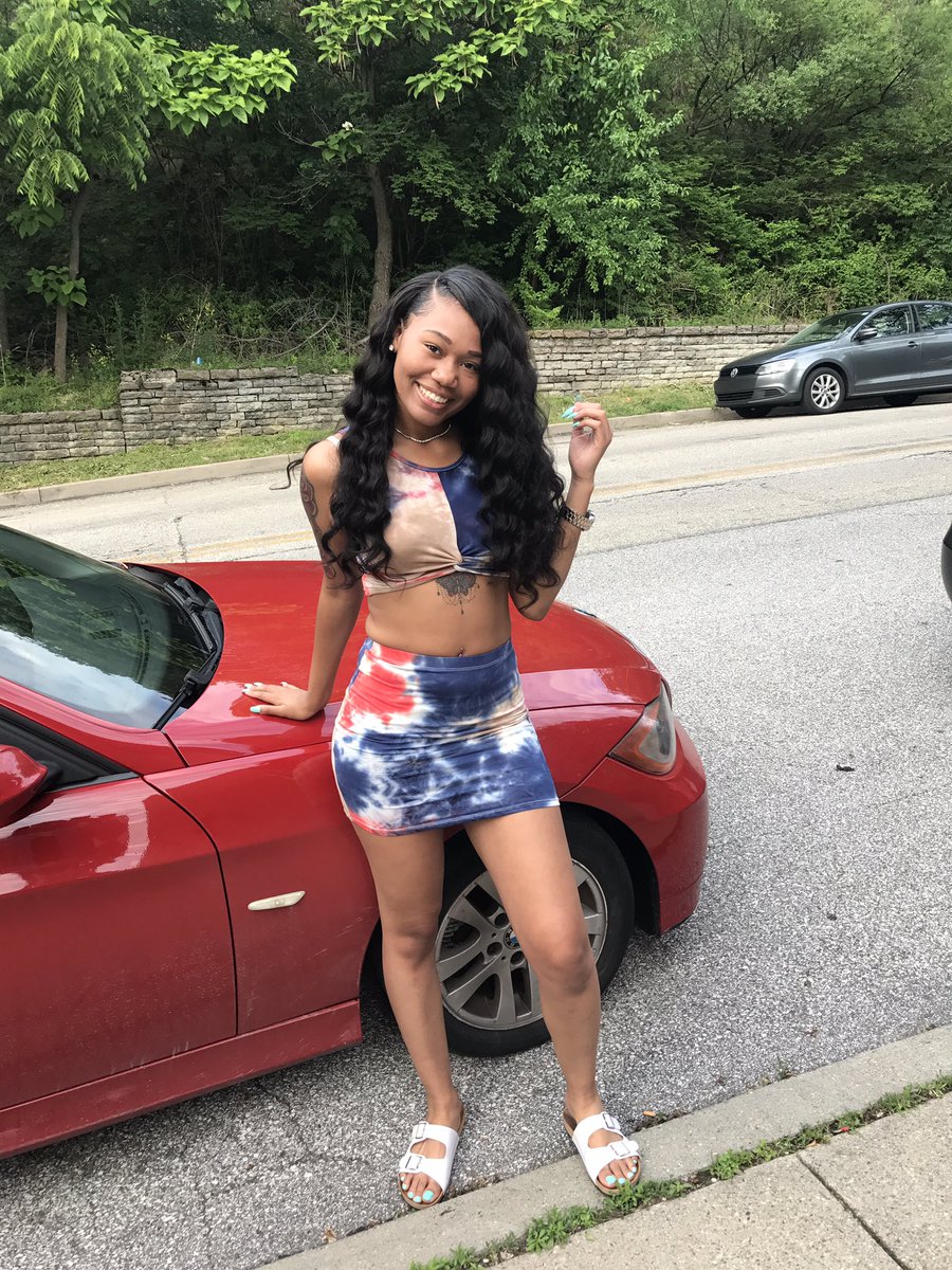 👑 tweet media