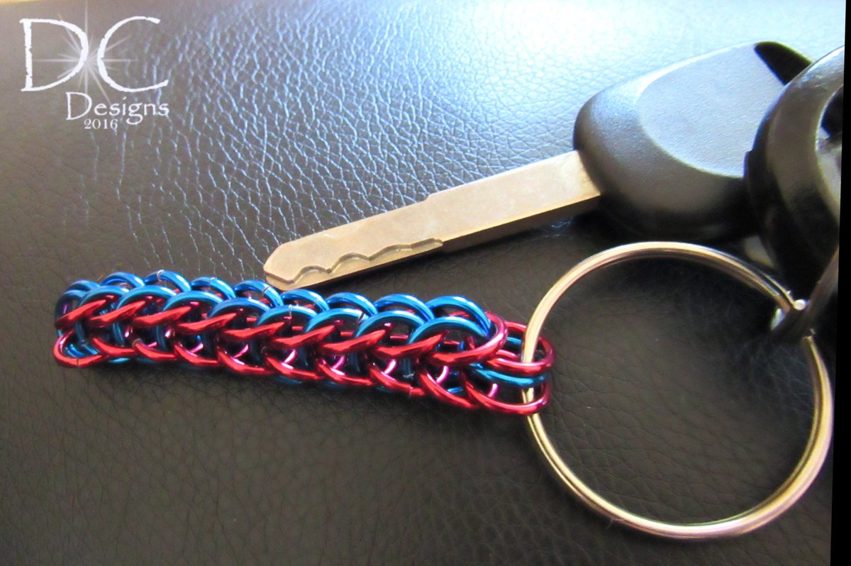 DameCreation's tweet photo. SALE Chainmaille Key Chain - Red and Black Keychain - Blue Keyc… https://t.co/Ud6hAIN0vX #etsychaching #BlueKeychain https://t.co/YwuyD3pw9k