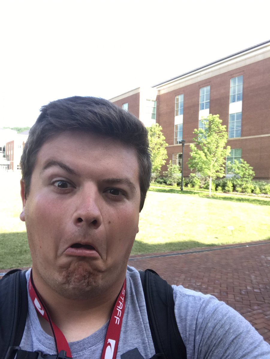 The things you find when you ask your church group host to take a picture of your group!!
#travelfuge17  #Alexisthebest