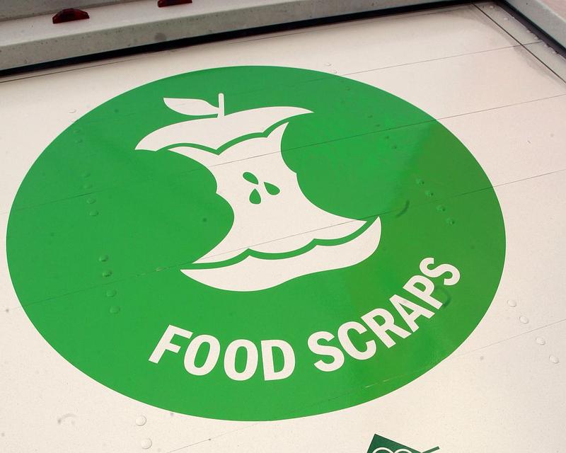 LISTEN: Vt. Makes Final Push Toward Universal Composting And Recycling bit.ly/2s3IBZX https://t.co/5sB4XjdQB8