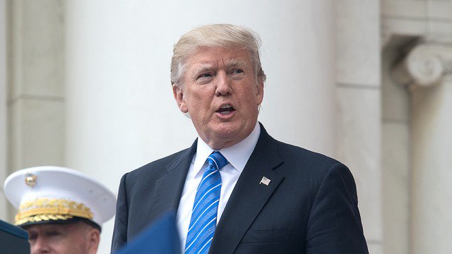 thehill's tweet photo. Atlantic editor: Trump is going to cause violence against journalists https://t.co/hQuoLqp2nm https://t.co/fHPHBPhECy