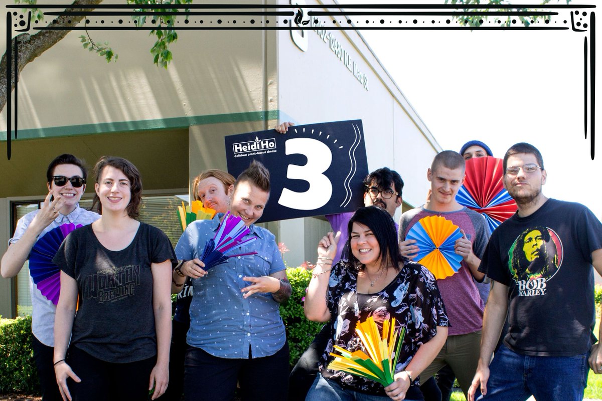 HeidiHoFoods's tweet photo. Just THREE days away from our big reveal! https://t.co/jZrnr5vkRF #surprise #countdown #cheezysummer https://t.co/51aQYTGwZq