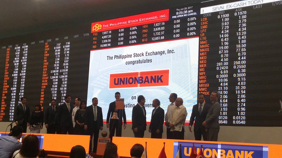 unionbankph's tweet photo. UnionBank's 25th Anniversary Listing at the Philippine Stock Exchange. Thank you PSE! #MakeDaDiff https://t.co/DiCkKXTzZi