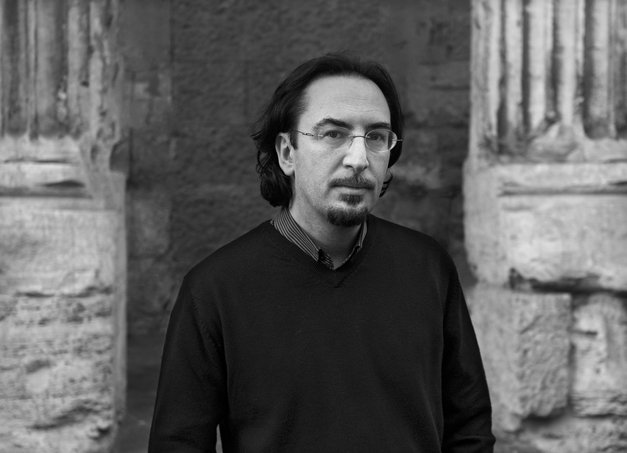 InternoPoesia's tweet image. Tutto ha un divenire, un’acerba contestazione
o la richiesta di un miracolo. Ferma il paesaggio.

Domenico Cipriano bit.ly/2tnlIVb