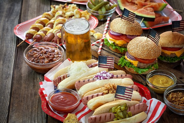 XPTLife's tweet photo. Summer parties abound.  How to survive them unscathed?  @GabbyReece has some tips...https://t.co/A1jGCnj1Pw #wellnesswednesday https://t.co/a8nexl5YyL