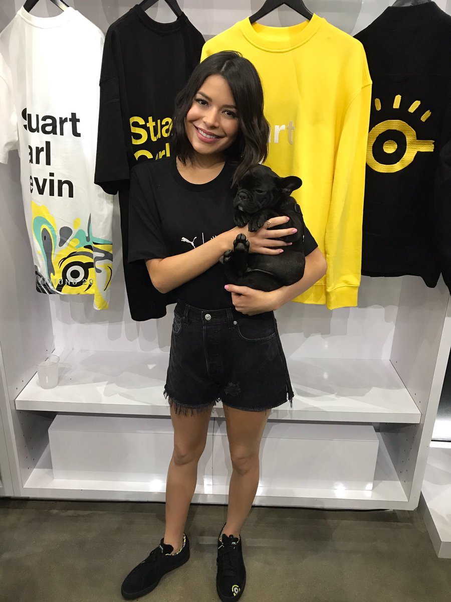 MirandaCosgrove's tweet photo. So excited to celebrate the launch of #PUMAxMINIONS! The collection is so cool! #MINIONS #DM3 #PUMA #DESPICABLEME3 https://t.co/E0RgZ3tP7l