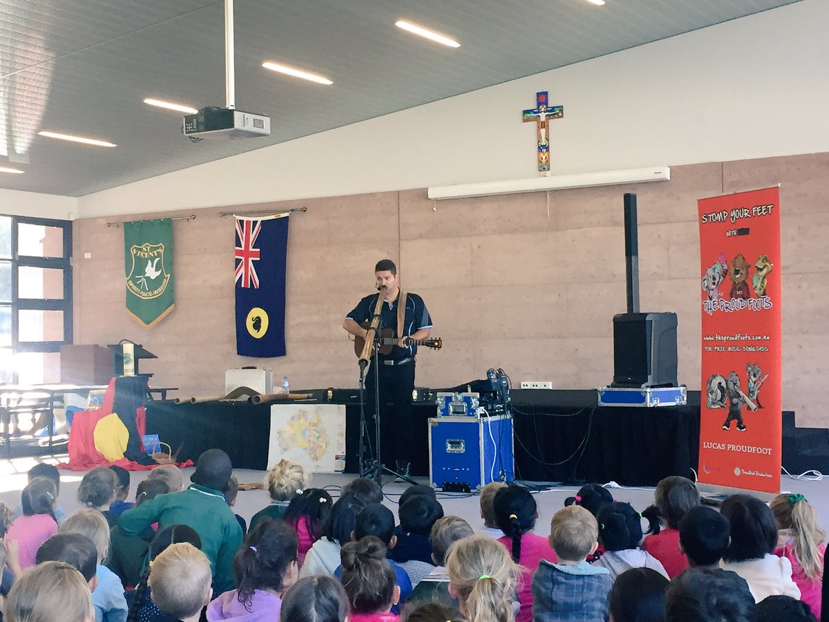 Sim_R's tweet photo. Celebrating #NAIDOC2017 with #lucasproudfoot @StVincentsPS https://t.co/ddZDhnXsRp