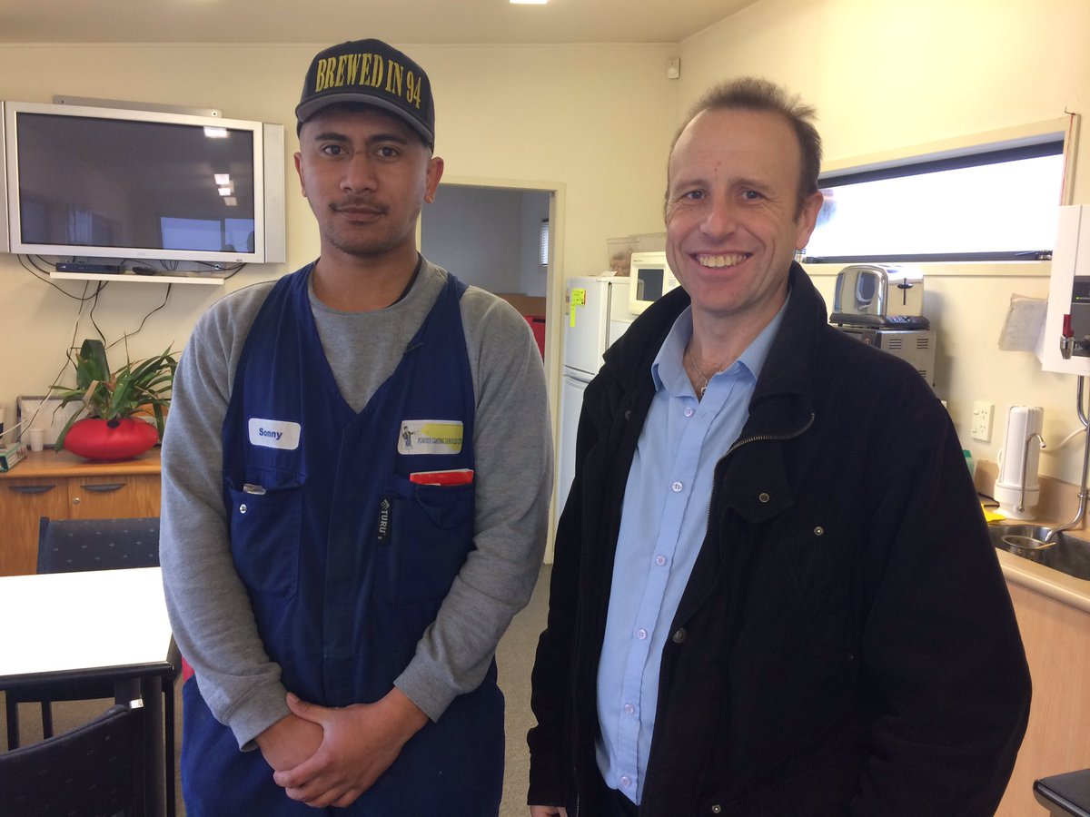 rebe_nz's tweet photo. Tonight on @SevenSharp the Hutt City businesses giving young people a chance to help tackle our youth unemployment stats https://t.co/ikWXRC2DAy