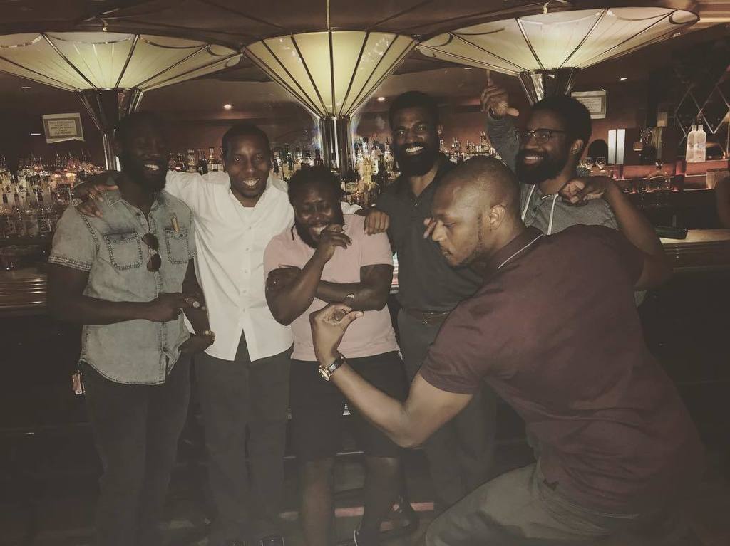 Thacoolbreeze's tweet photo. Ran into @hegotwordz HZ & BA #1906 #MDAlphas https://t.co/Dihpb9vZH7 https://t.co/EgGlKpyOSR