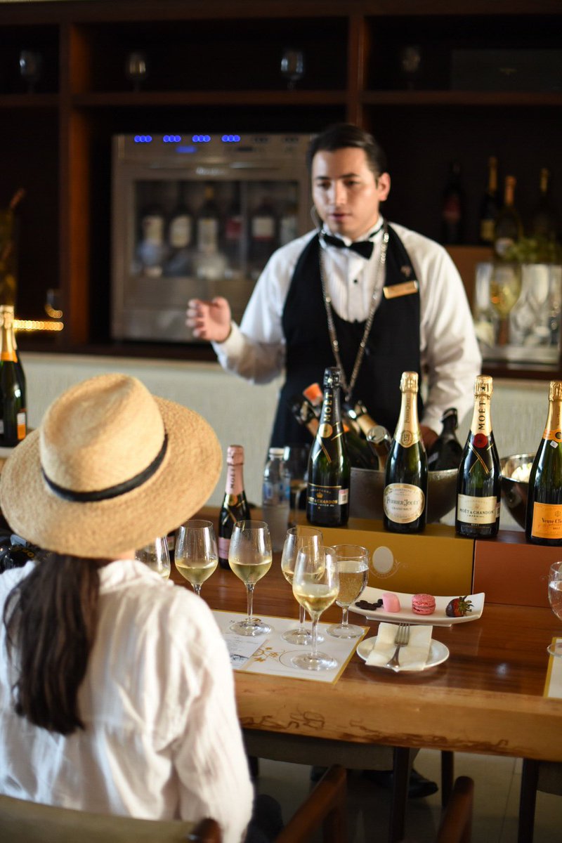 beauxmondes's tweet photo. First up! Champagne and cheese tasting. Cheers ya'll! https://t.co/XjWRi81qz3