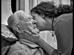 ecalixto's tweet photo. No sabia cuanto extrañaría mi hipocampo
no quería saber mi prefrontal tu ausencia
hoy eres fuerza de mi límbico
que mantiene viva tu esencia https://t.co/rgLXXsBCqh