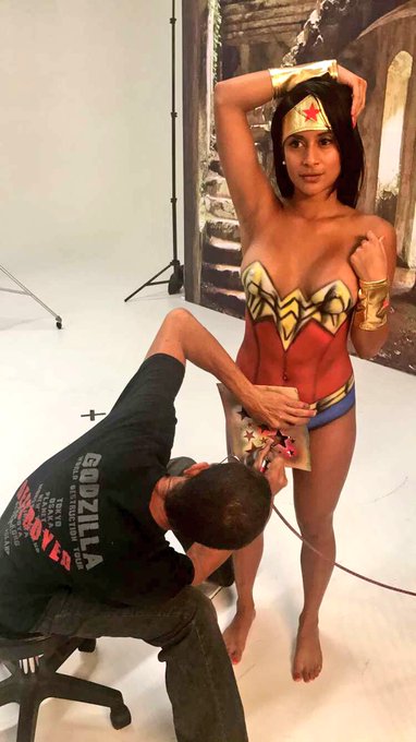 #BodyPaint #WonderWoman https://t.co/aFglNLnt9N<a href="/tag/bodypaint"class="tags">#BodyPaint</a><a href="/tag/wonderwoman"class="tags">#WonderWoman</a>
