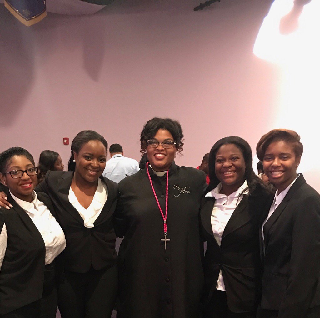 UlaAddison's tweet photo. Proud of these beautiful young ladies for serving as Junior Adjutants tonight #Issachar2017 https://t.co/DR1fRMgtZ0
