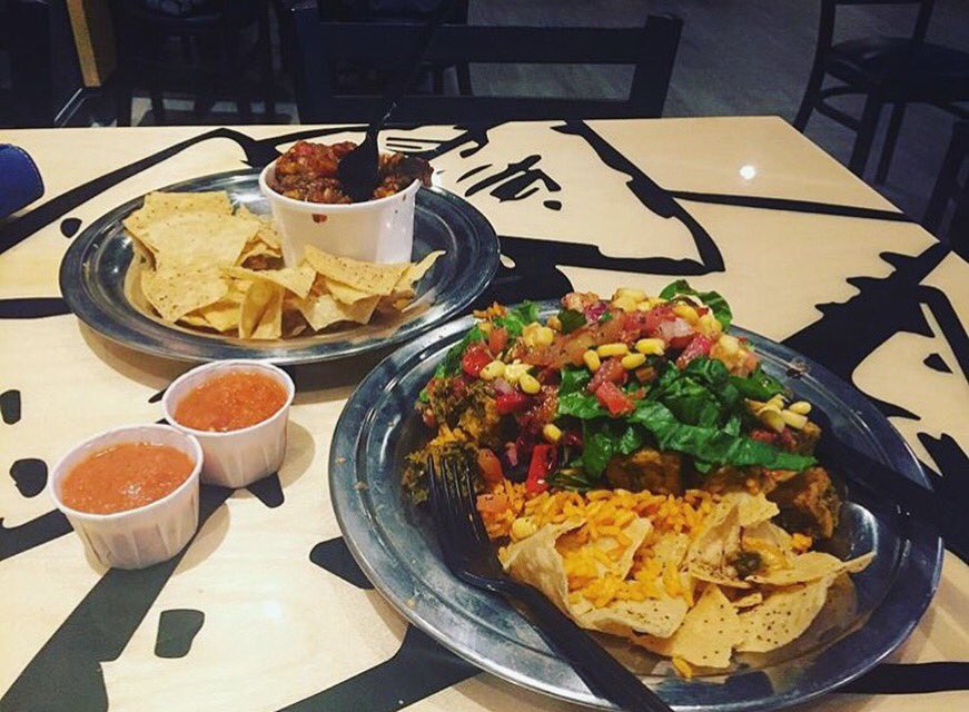 DosAmigosNH's tweet photo. Get your #DailyDos with your #LocalAmigos! https://t.co/Us3SUS8UhV