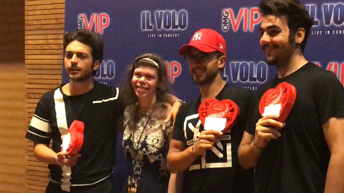 TinaMagling's tweet photo. From the meet&amp;greet in Vienna. https://t.co/9YVW73zfSn