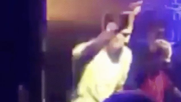 Let's Check Out Klay Thompson's Sweet, Sweet Dance Moves dlvr.it/PQst7w #TrumpIsAFool