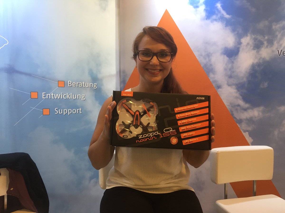 Sterlink_GmbH's tweet photo. Congratulations Regina! #ShareConf 2017 https://t.co/SutVcHkljV