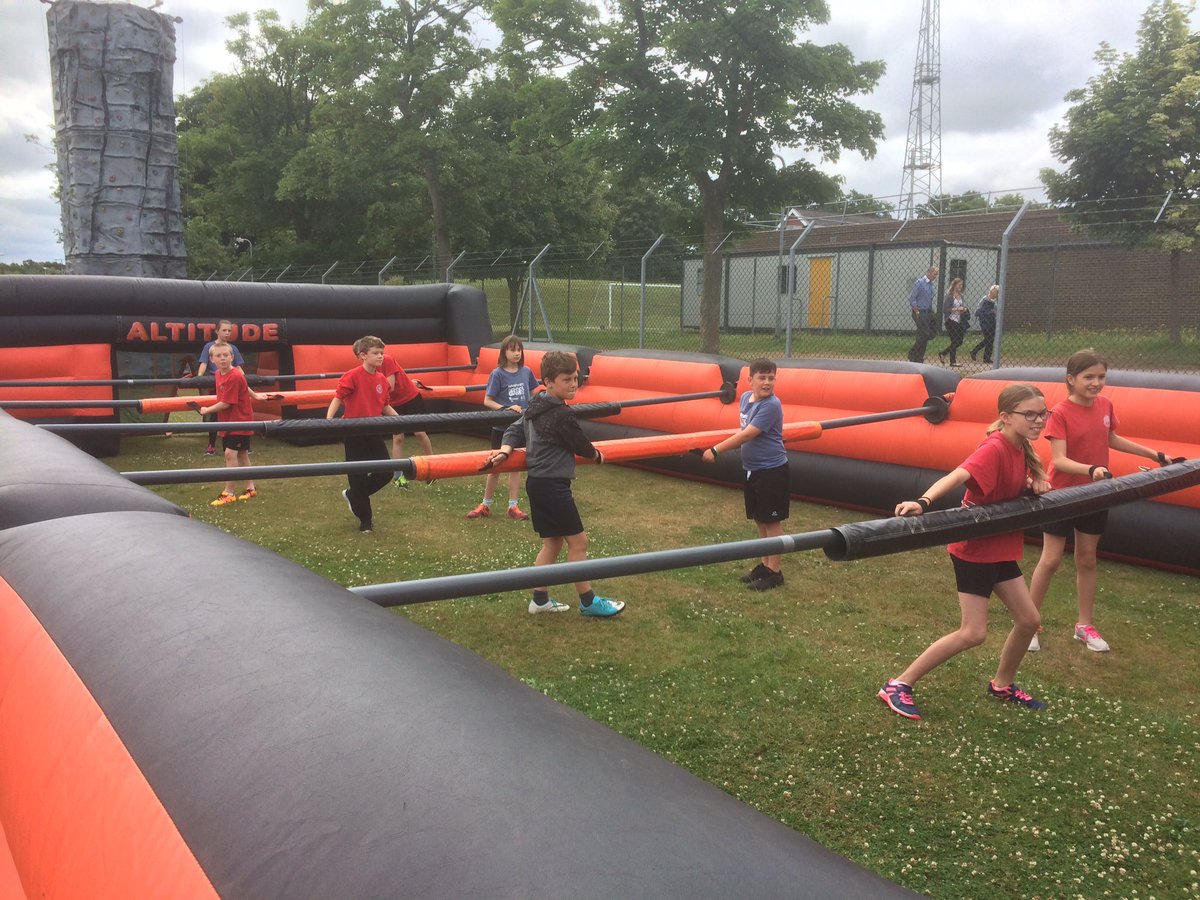 AwbridgePrimary's tweet image. When not competing it's time for challenge activities