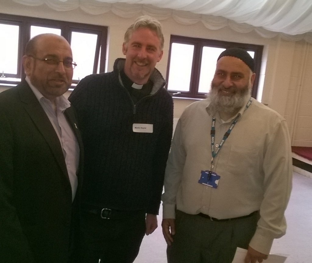 RevMartinNaylor's tweet photo. #SpiritInMind conference at Al Hikmah #Batley, with Iqbal Bhana OBE, Aziz Rehman. Faith Communities & Mental Health. https://t.co/uaNH7SJCof