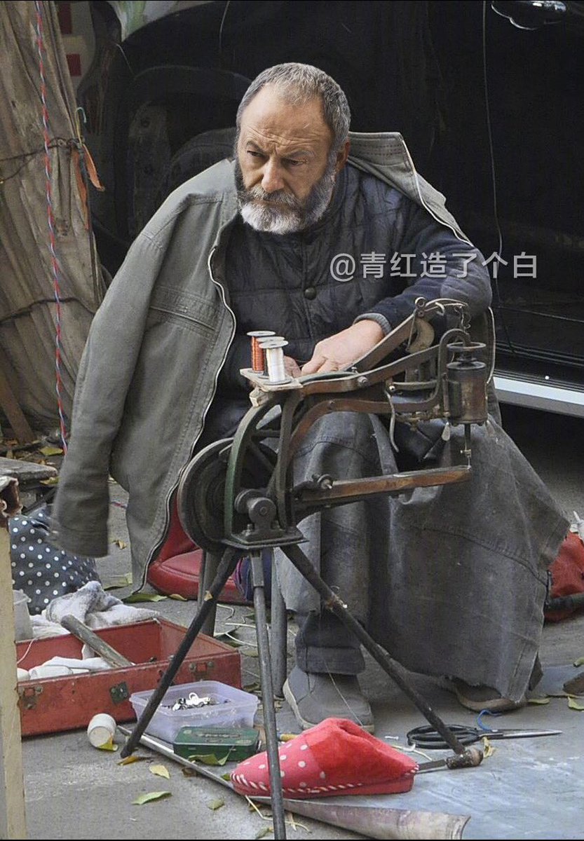 movie_ps's tweet photo. The thrones game is too hard, let's get some small business. #权力的游戏 #gameofthronesseason7 https://t.co/sNMCPWNwjz