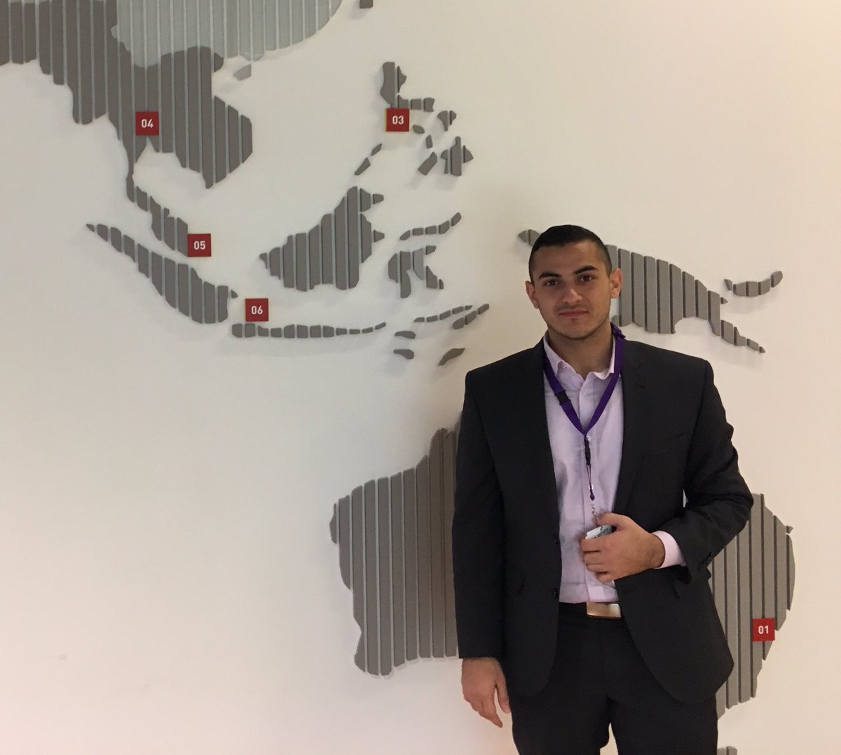 AdeccoAustralia's tweet photo. You know I had to stand in front of Australia when taking this on-site photo #CEODownUnder #RoyC1M #CEOAttitude #Australia https://t.co/0yLw7Ca7l1