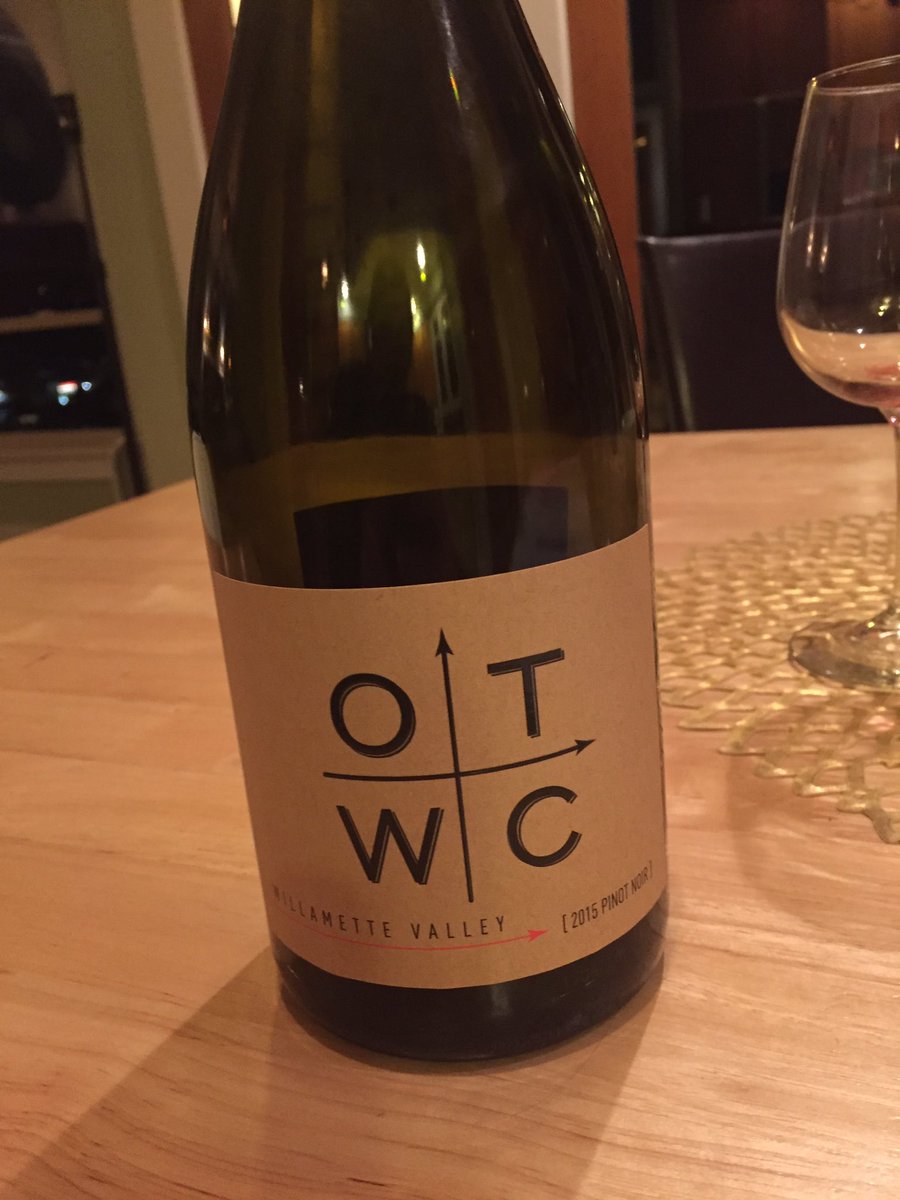<a href="/Trianglemancsd/">Christopher Danielson</a>  Is it weird that <a href="/carlypayne41/">CPayne4</a> and I are thinking about "Which doesn't belong?" constantly? 😂#CGISeattle