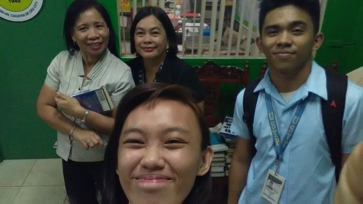 MAPSES2k17's tweet photo. Last June 20, @MAPSES2k17 together with their adviser, Dr. fajardo delivered assorted books to Camaman-an Elementary School @USTPStudentAff https://t.co/EnKGvyHCbk