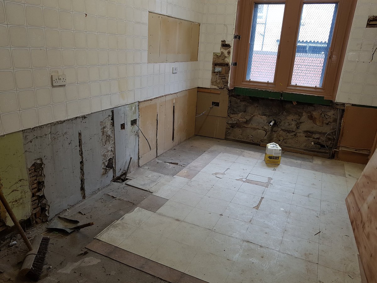 rubyflooringltd's tweet image. Full kitchen refurbishment in glasgow we supplied and fitted wall boards and flooring @Polyflorltd @amariplastics client was delighted